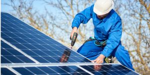 Installation Maintenance Panneaux Solaires Photovoltaïques à Anglade